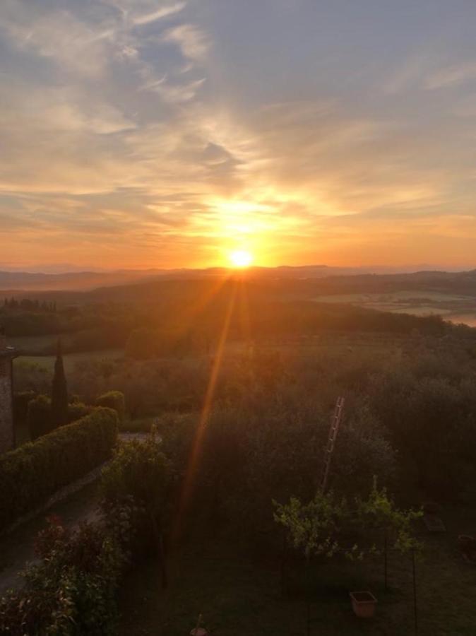 Torre Della Chiocciola Bed & Breakfast Monteriggioni Exterior photo