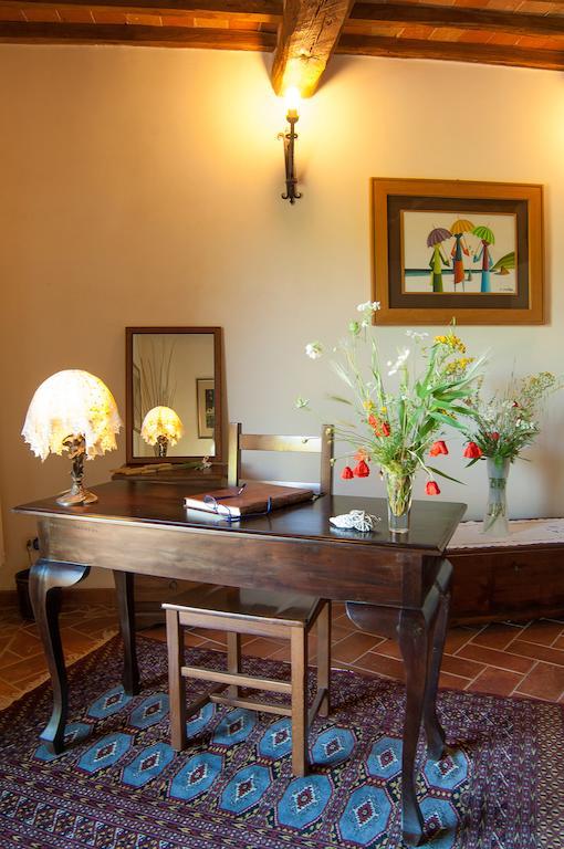 Torre Della Chiocciola Bed & Breakfast Monteriggioni Exterior photo