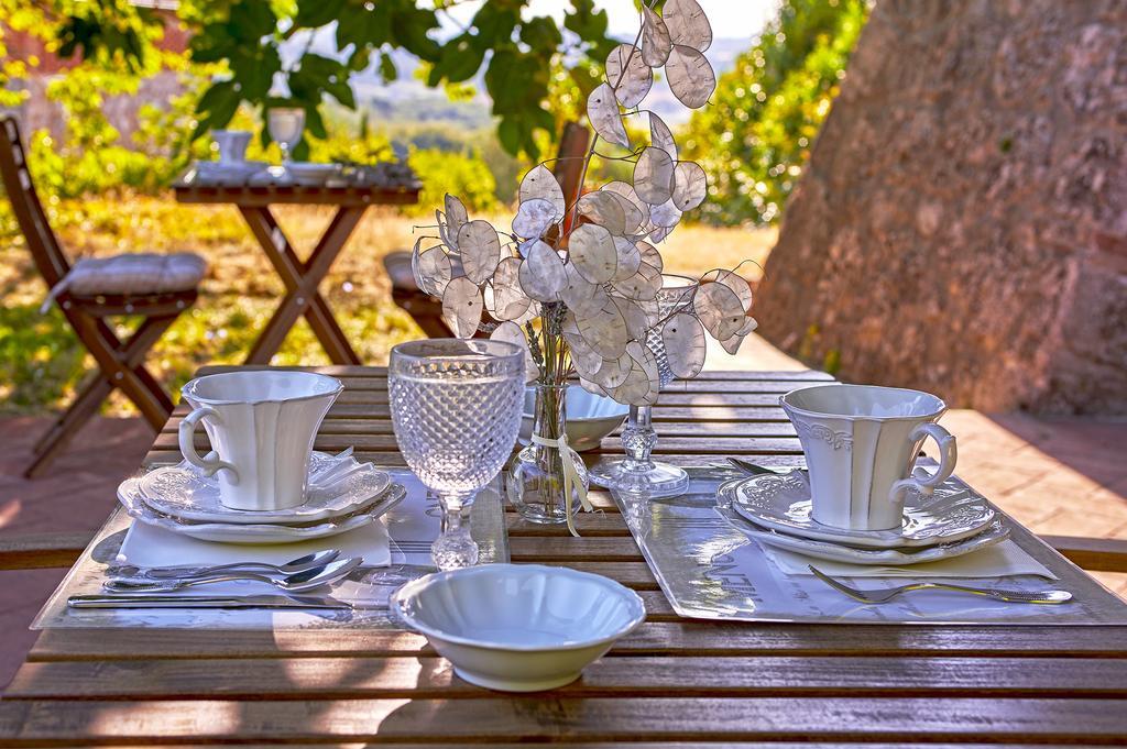Torre Della Chiocciola Bed & Breakfast Monteriggioni Exterior photo